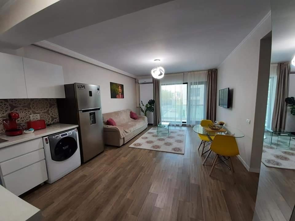 Serrenity Aparthotel Sea View Luxury Tower Năvodari Exteriör bild